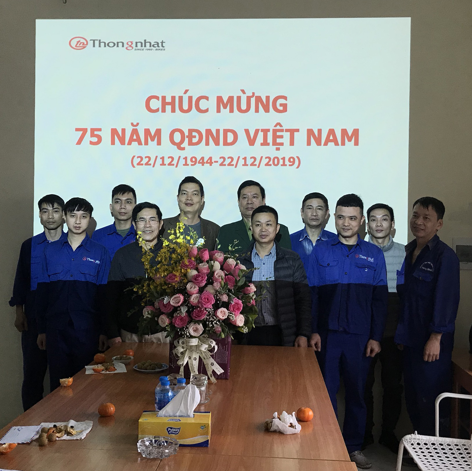 Xe đạp Thống Nhất kỷ niệm 75 năm ngày Thành lập Quân đội ...